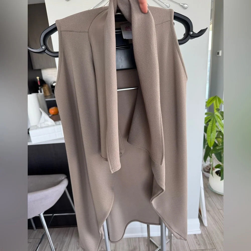 Seven Sisters Taupe Drape Vest - Picture 5 of 11